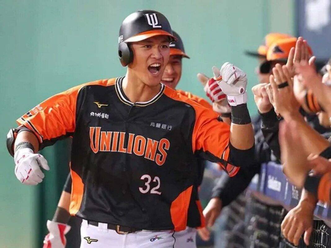 Rakuten Monkeys vs Chinatrust Brothers